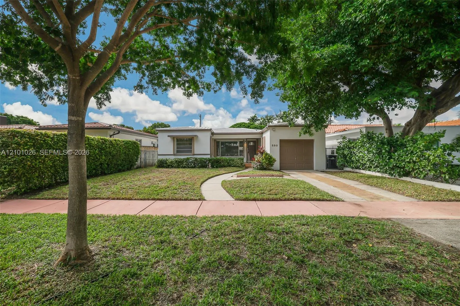 Listing  590 W 50th Street, Miami Beach, FL 33140, Miami Beach, FL 33140