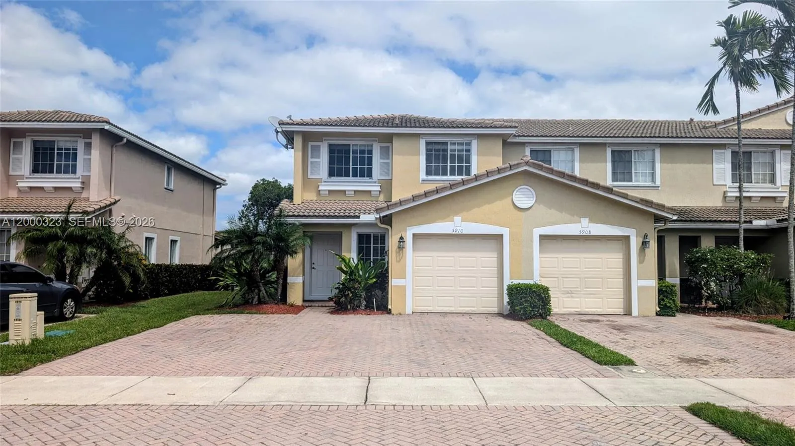 Listing  5910 Royal Way ----, Tamarac, FL 33321, Tamarac, FL 33321