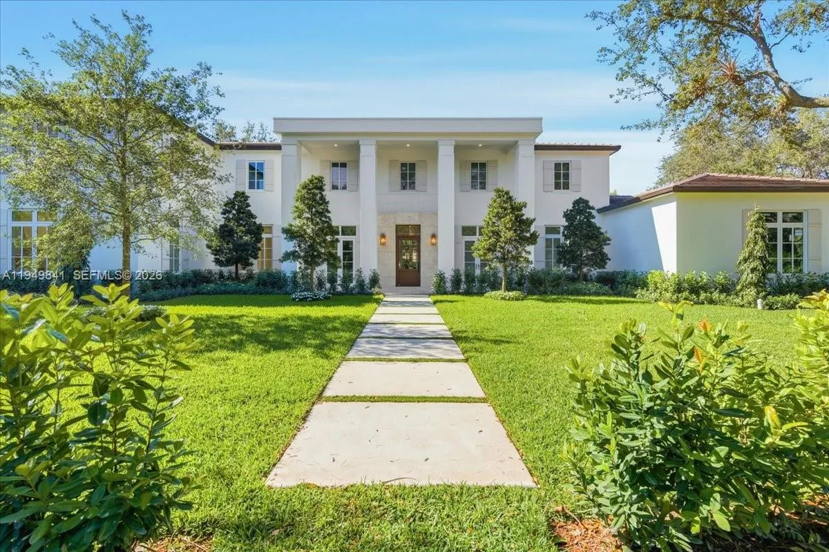 View details of listing 5940 SW 100th Terrace, Pinecrest, FL 33156 Pinecrest with MLS# 