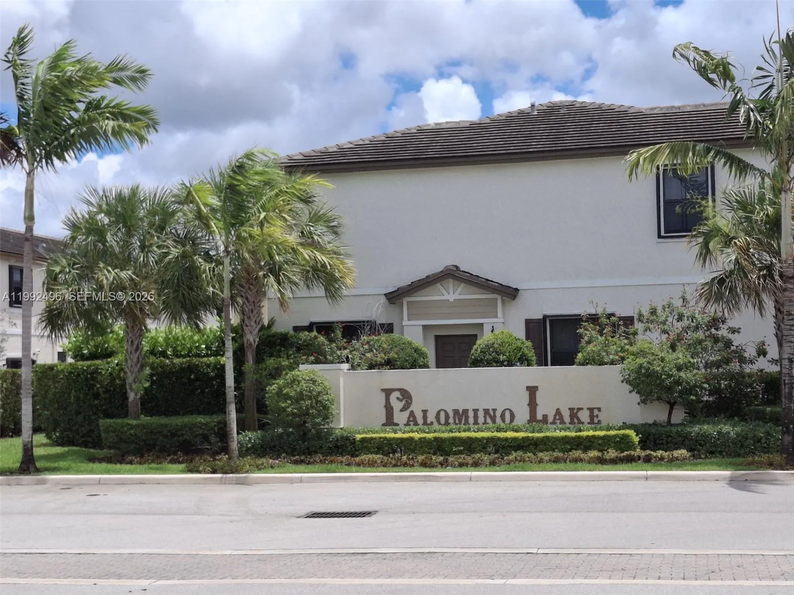 Listing  5990 Mustang Manor, Davie, FL 33314, Davie, FL 33314
