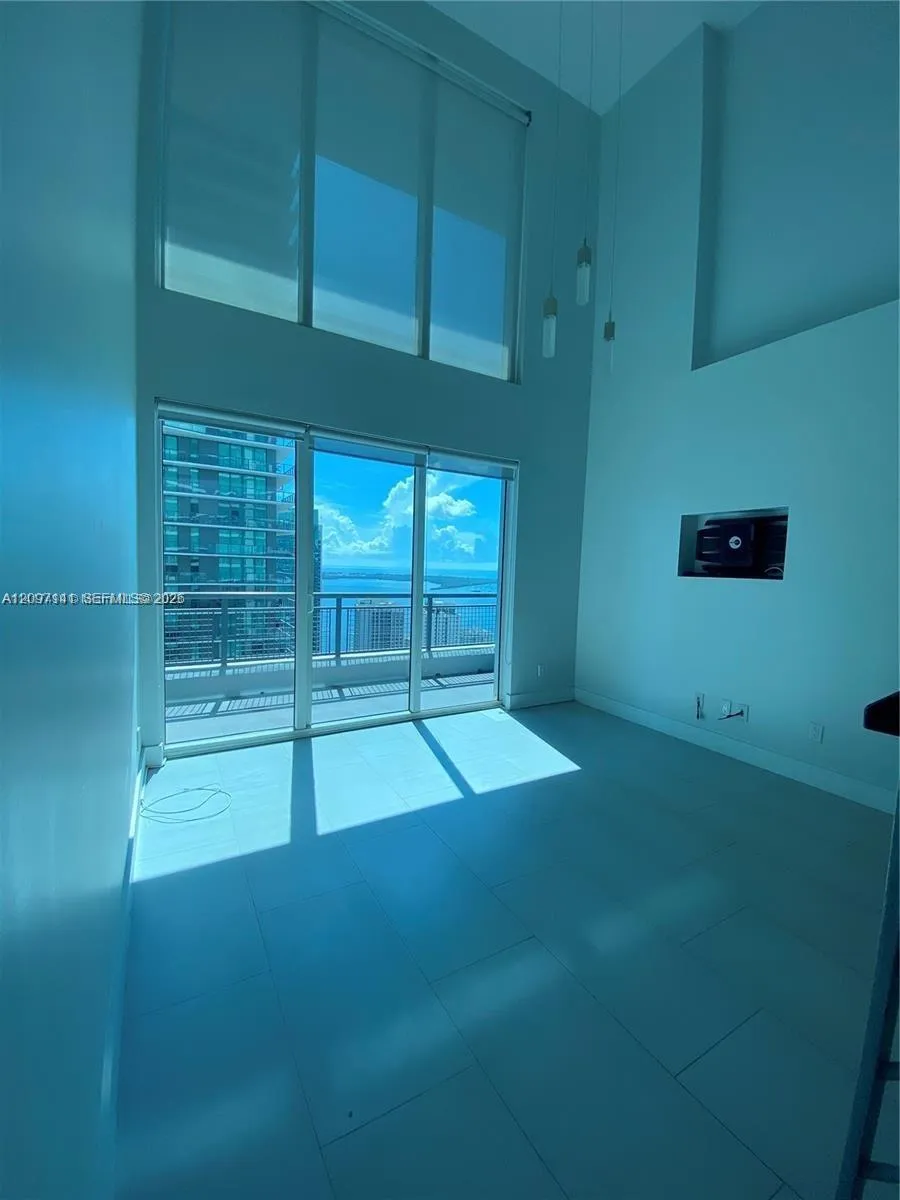 View details of listing 60 SW 13th Street 3606, Miami, FL 33130 Miami with MLS# 