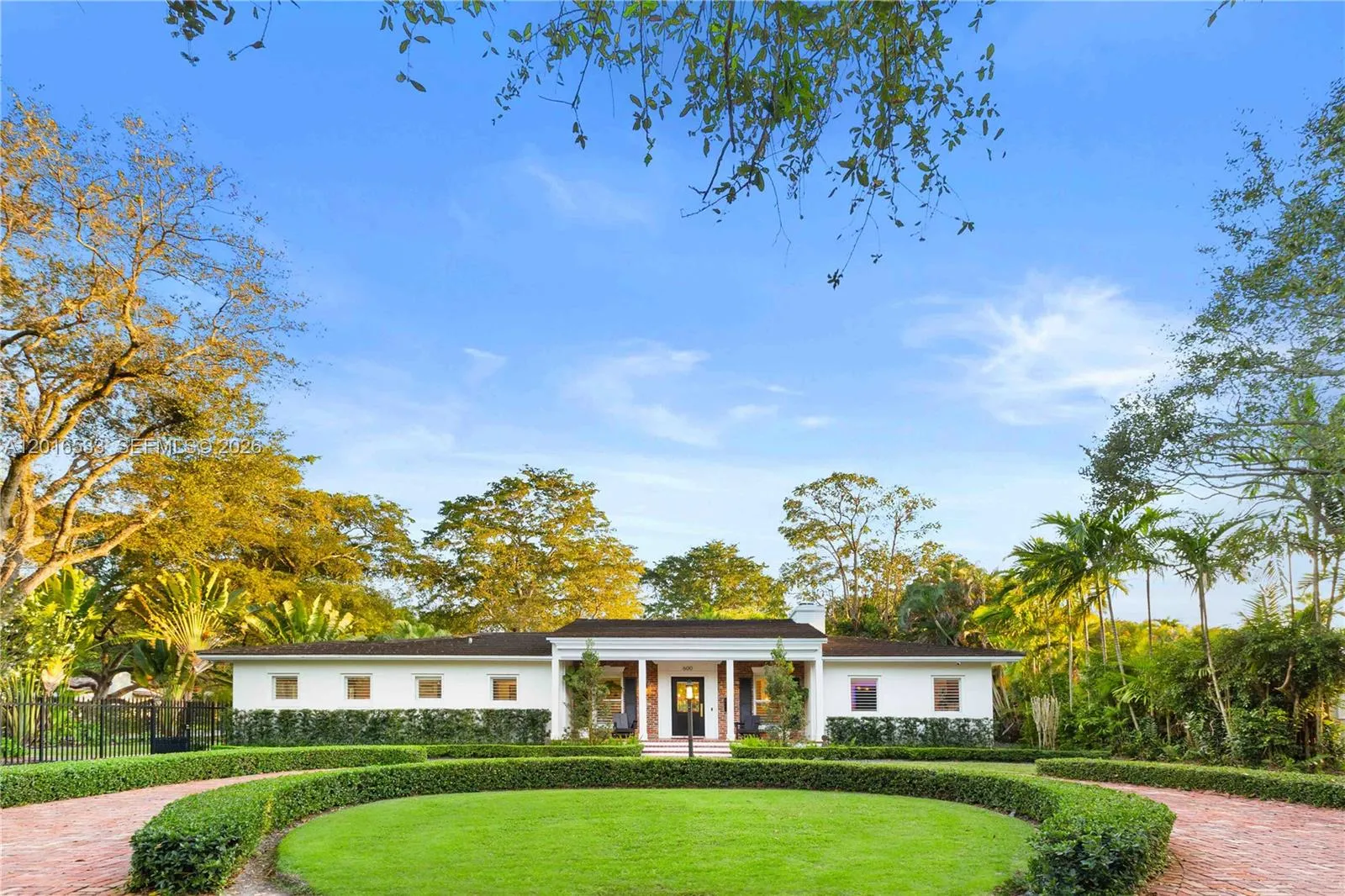 Listing  600 San Lorenzo Avenue, Coral Gables, FL 33146, Coral Gables, FL 33146
