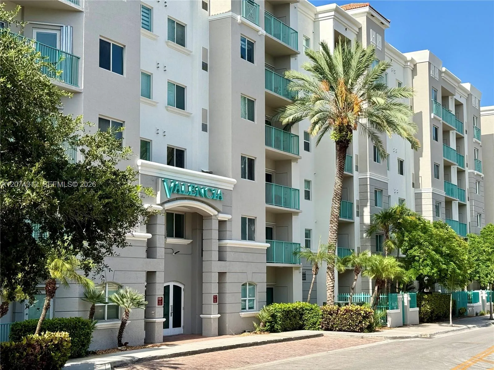 Listing  6001 SW 70th Street 137, South Miami, FL 33143, South Miami, FL 33143
