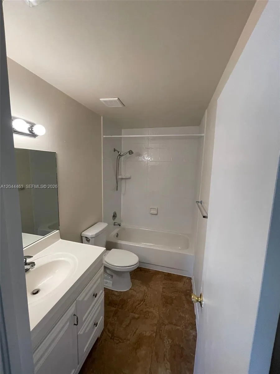 Listing  6031 SW 36th Court REAR, Davie, FL 33314, Davie, FL 33314