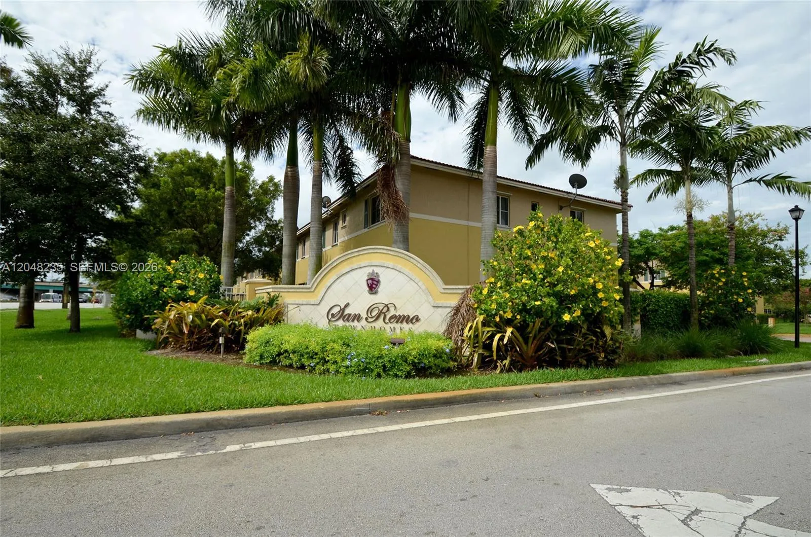 Listing  6041 SW 19 Place, North Lauderdale, FL 33068, North Lauderdale, FL 33068