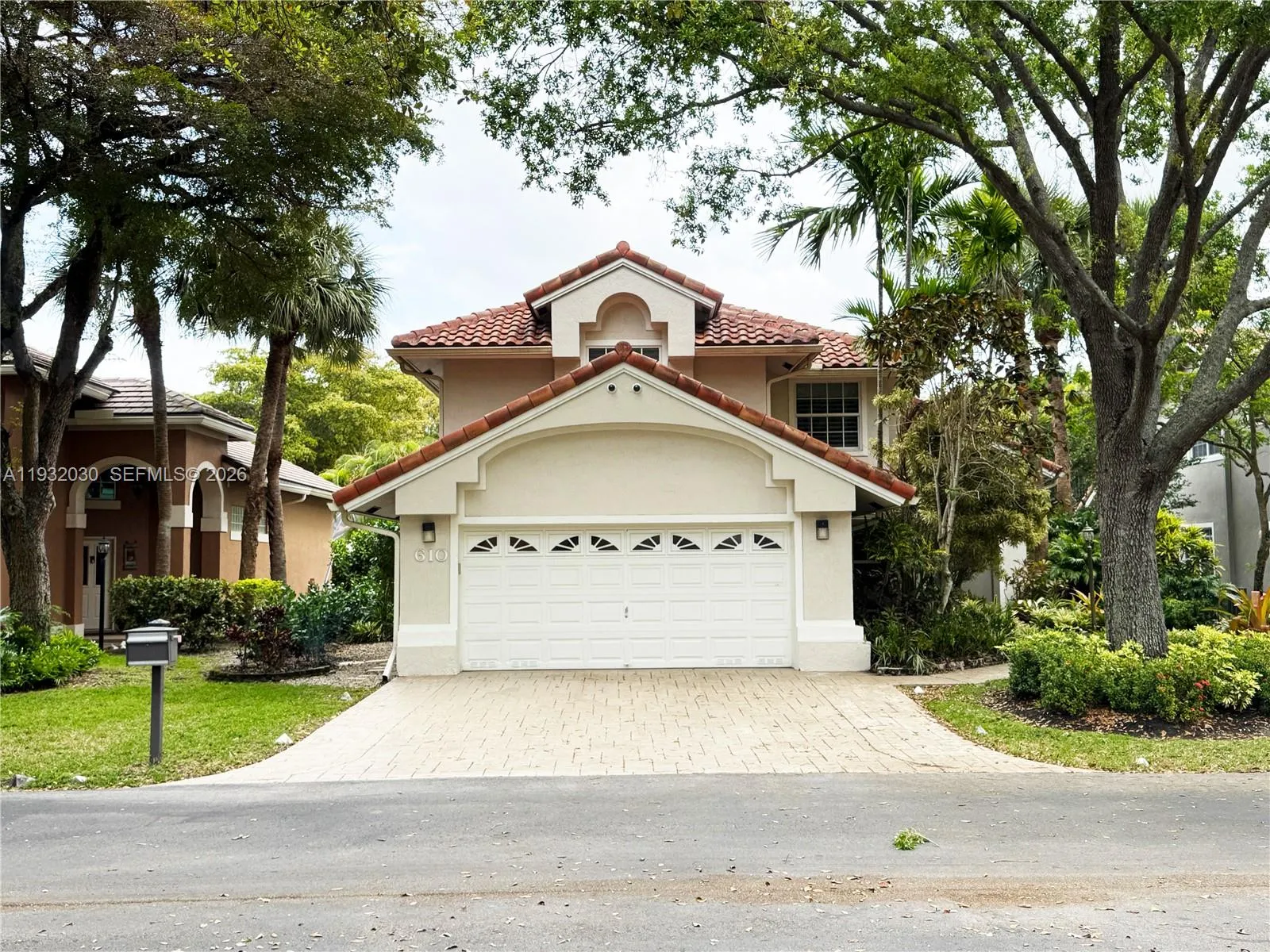Listing  610 Misty Oaks Lane, Pompano Beach, FL 33069, Pompano Beach, FL 33069