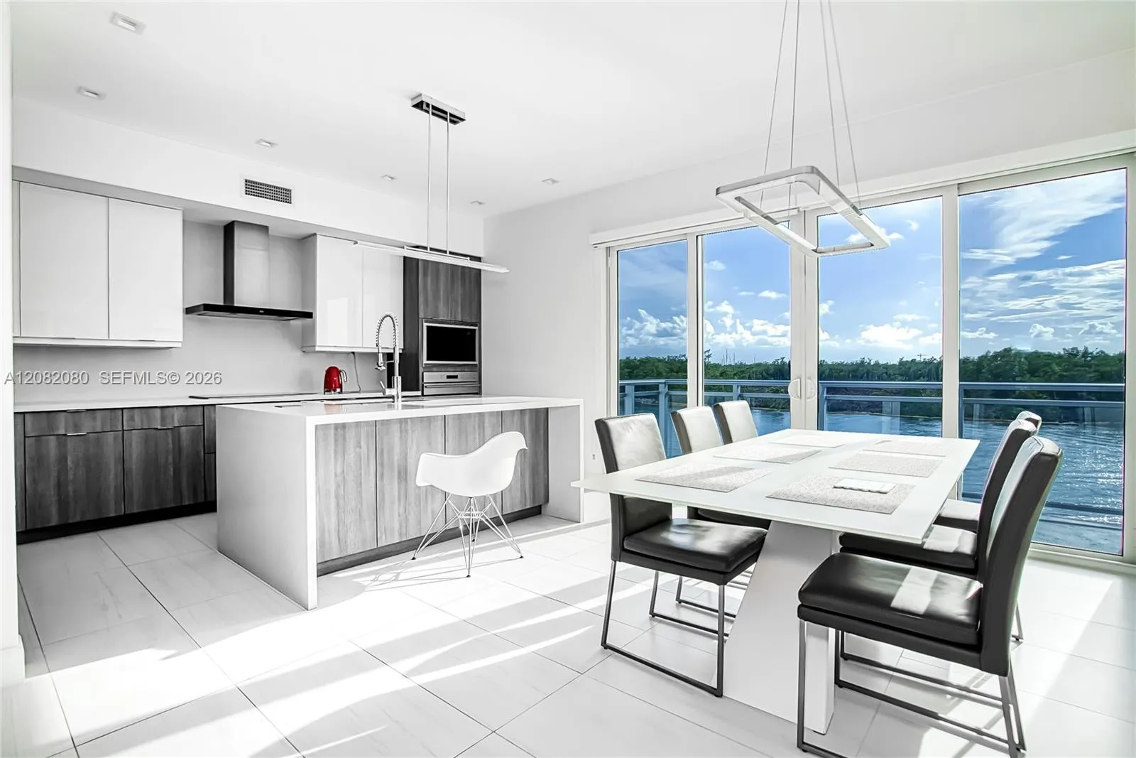 Listing  6100 N Ocean Drive 2N, Hollywood, FL 33019, Hollywood, FL 33019