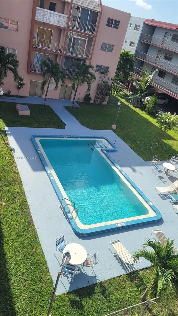 Listing  6130 W 19th Avenue 308, Hialeah, FL 33012, Hialeah, FL 33012