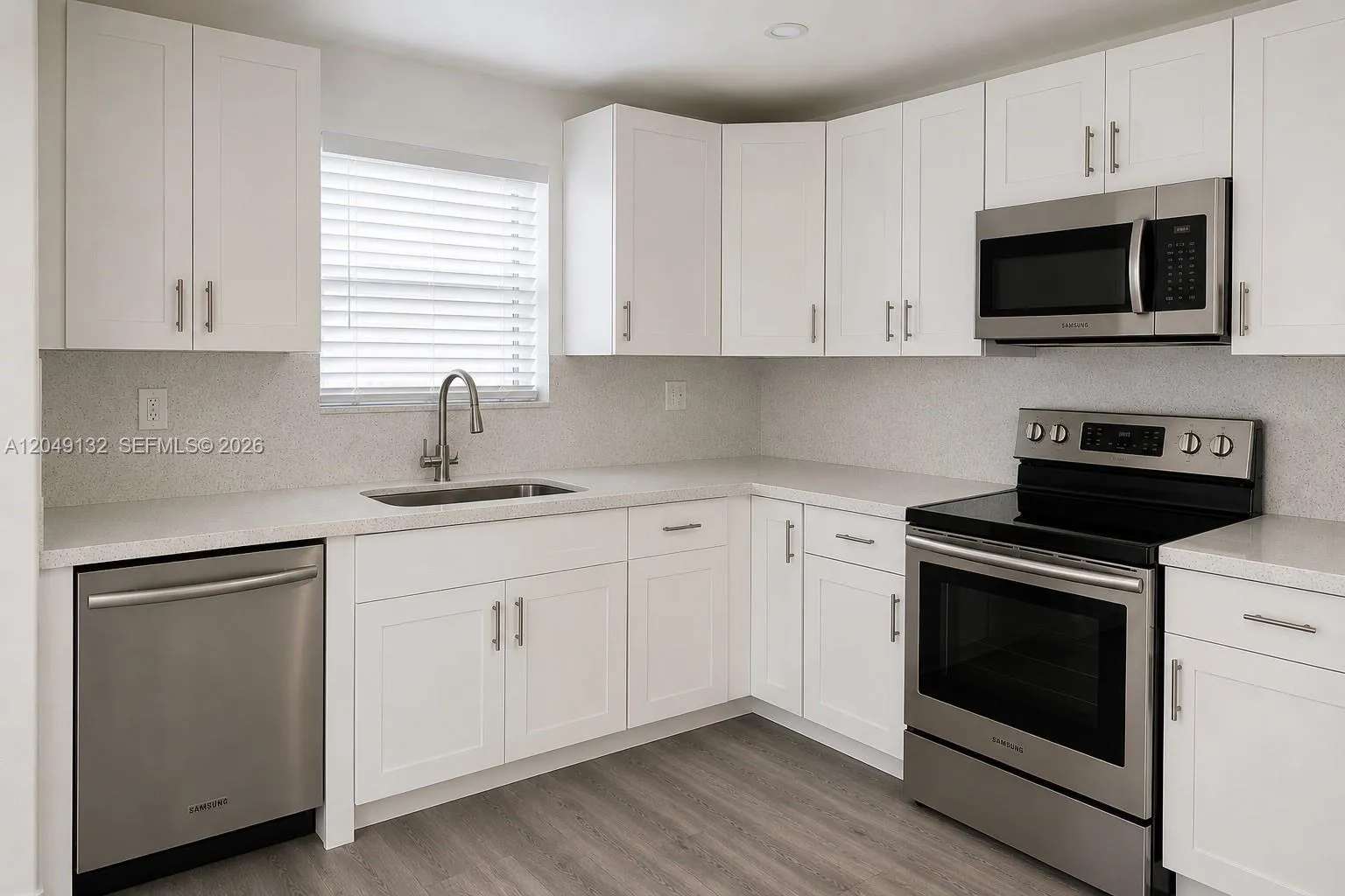 Listing  6175 W 20th Avenue 306, Hialeah, FL 33012, Hialeah, FL 33012
