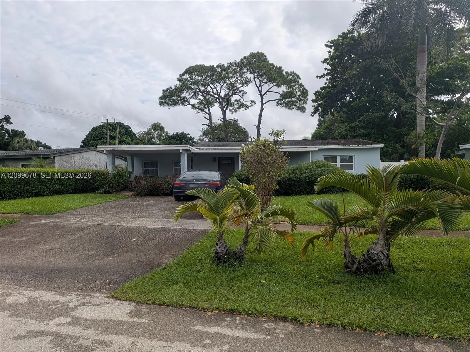 View details of listing 620 E Dayton Circle, Fort Lauderdale, FL 33312 Fort Lauderdale with MLS# 