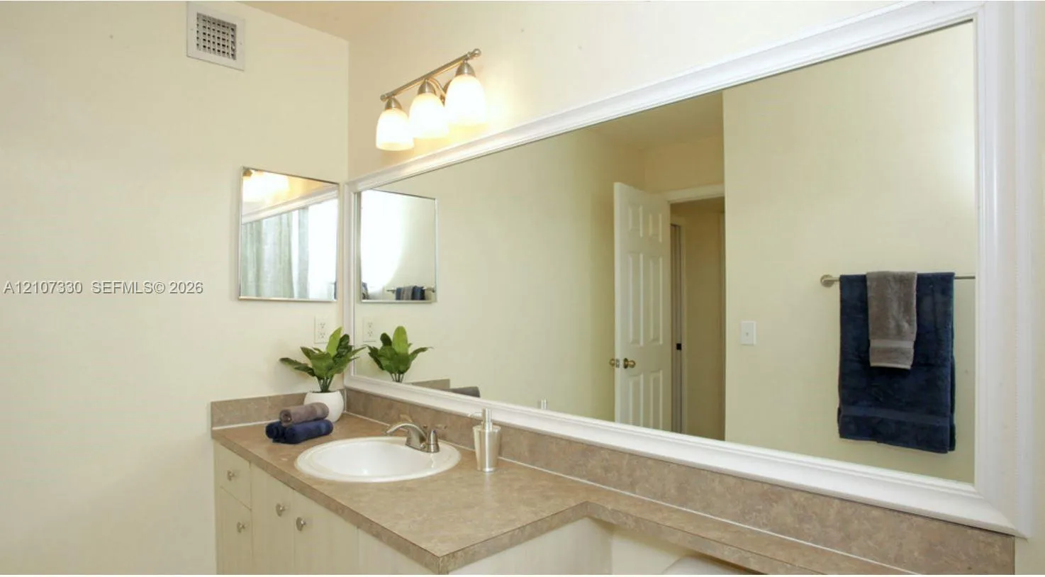 Listing  620 SW 111th Avenue 107, Pembroke Pines, FL 33025, Pembroke Pines, FL 33025