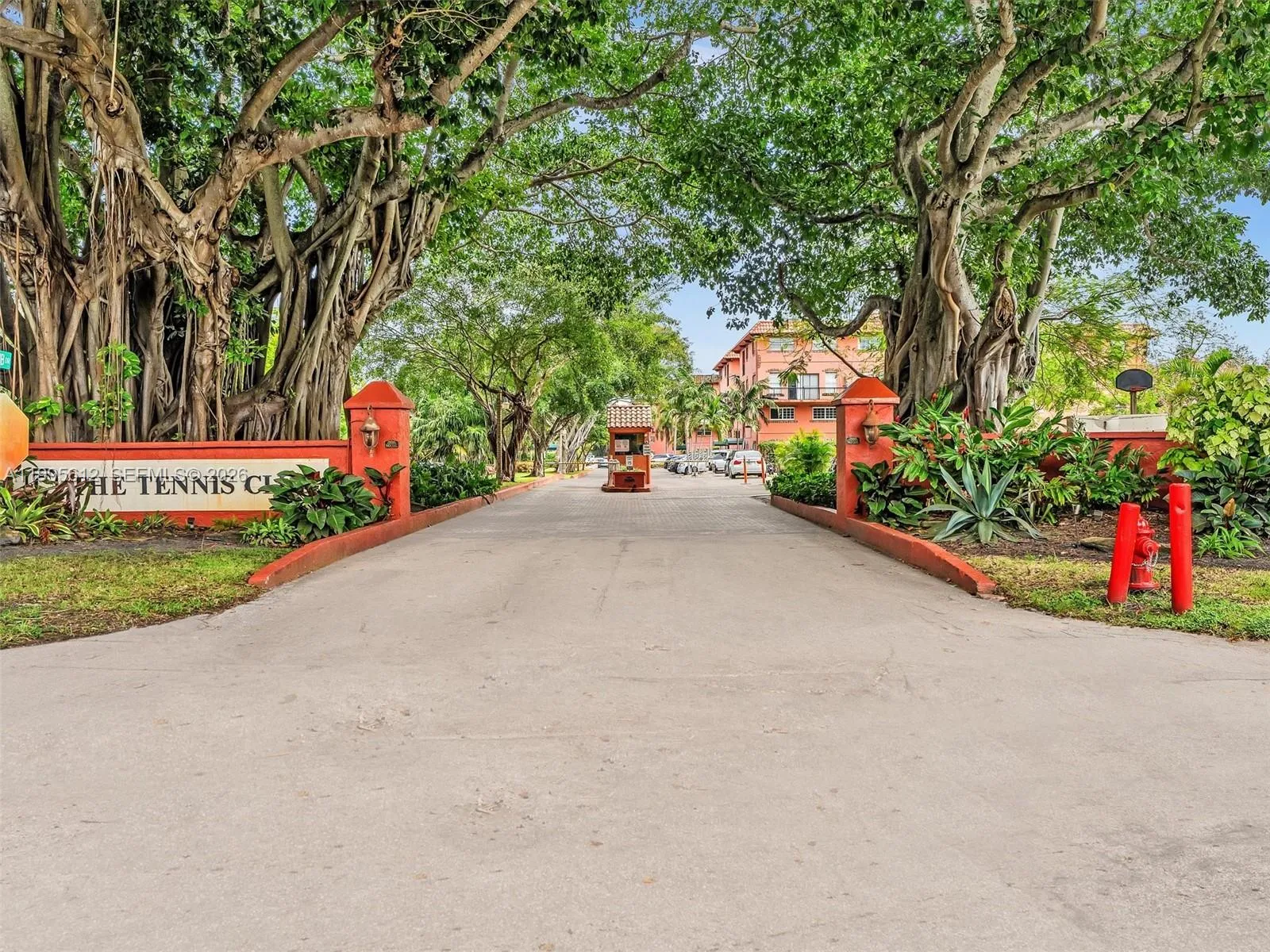 Listing  620 Tennis Club Drive 306, Fort Lauderdale, FL 33311, Fort Lauderdale, FL 33311