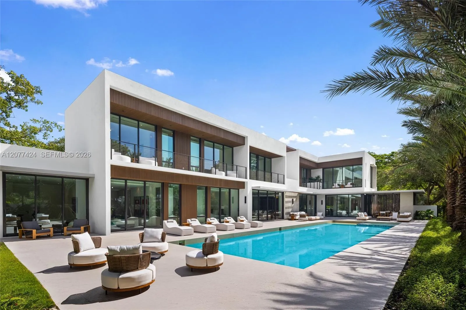 View details of listing 6200 SW 123rd Terrace, Pinecrest, FL 33156 Pinecrest with MLS# 