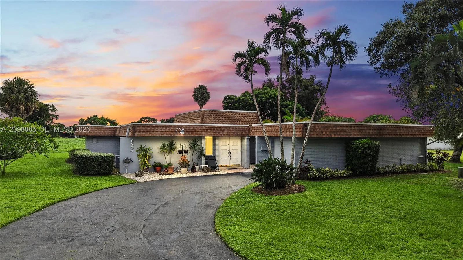 Listing  6204 Jacaranda Circle, Tamarac, FL 33319, Tamarac, FL 33319