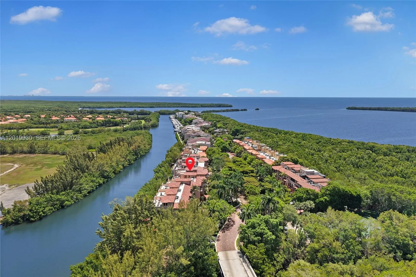 View details of listing 6226 Paradise Point Drive, Palmetto Bay, FL 33157 Palmetto Bay with MLS# 