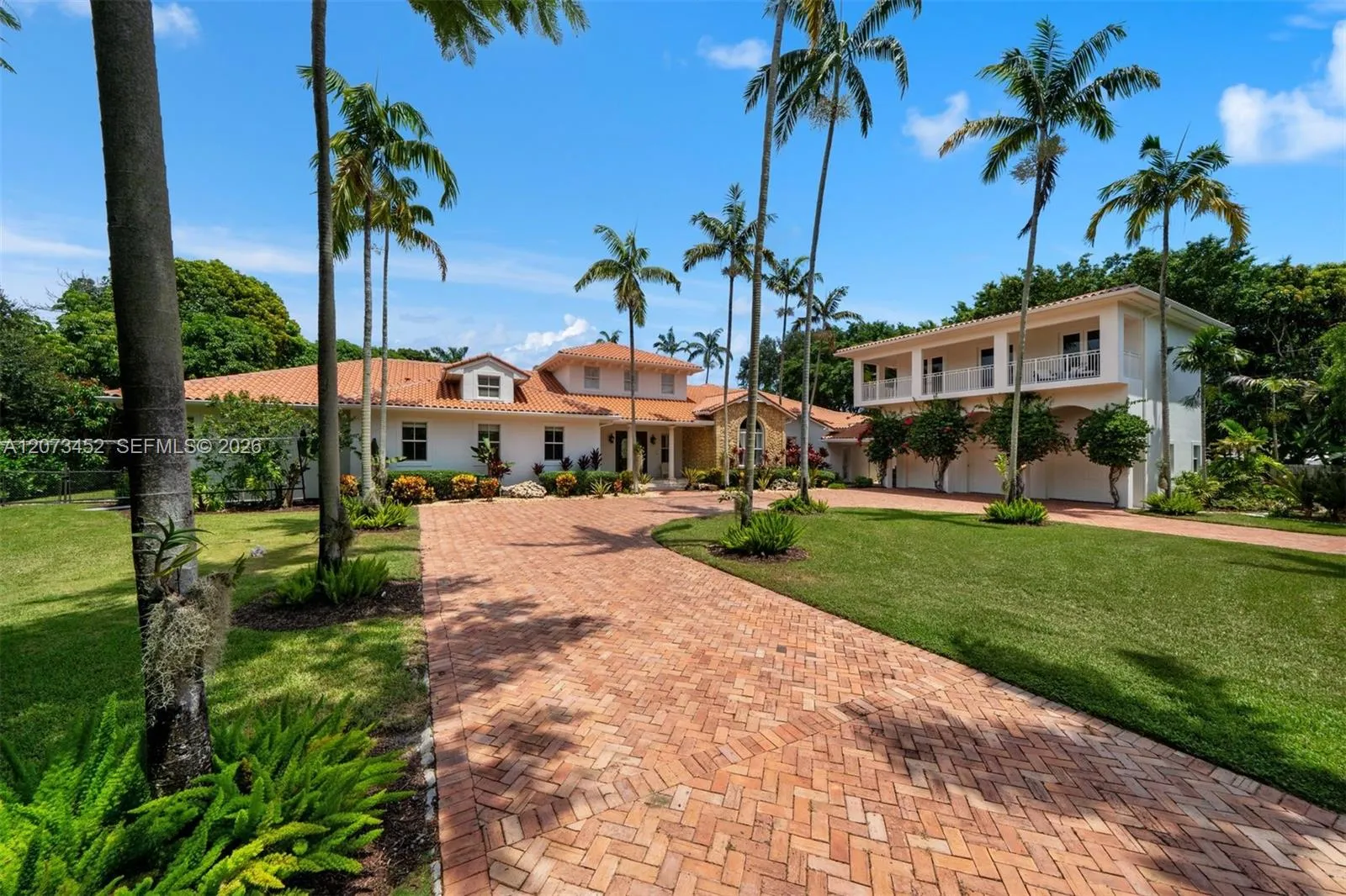 View details of listing 6235 Rolling Road Drive, Pinecrest, FL 33156 Pinecrest with MLS#