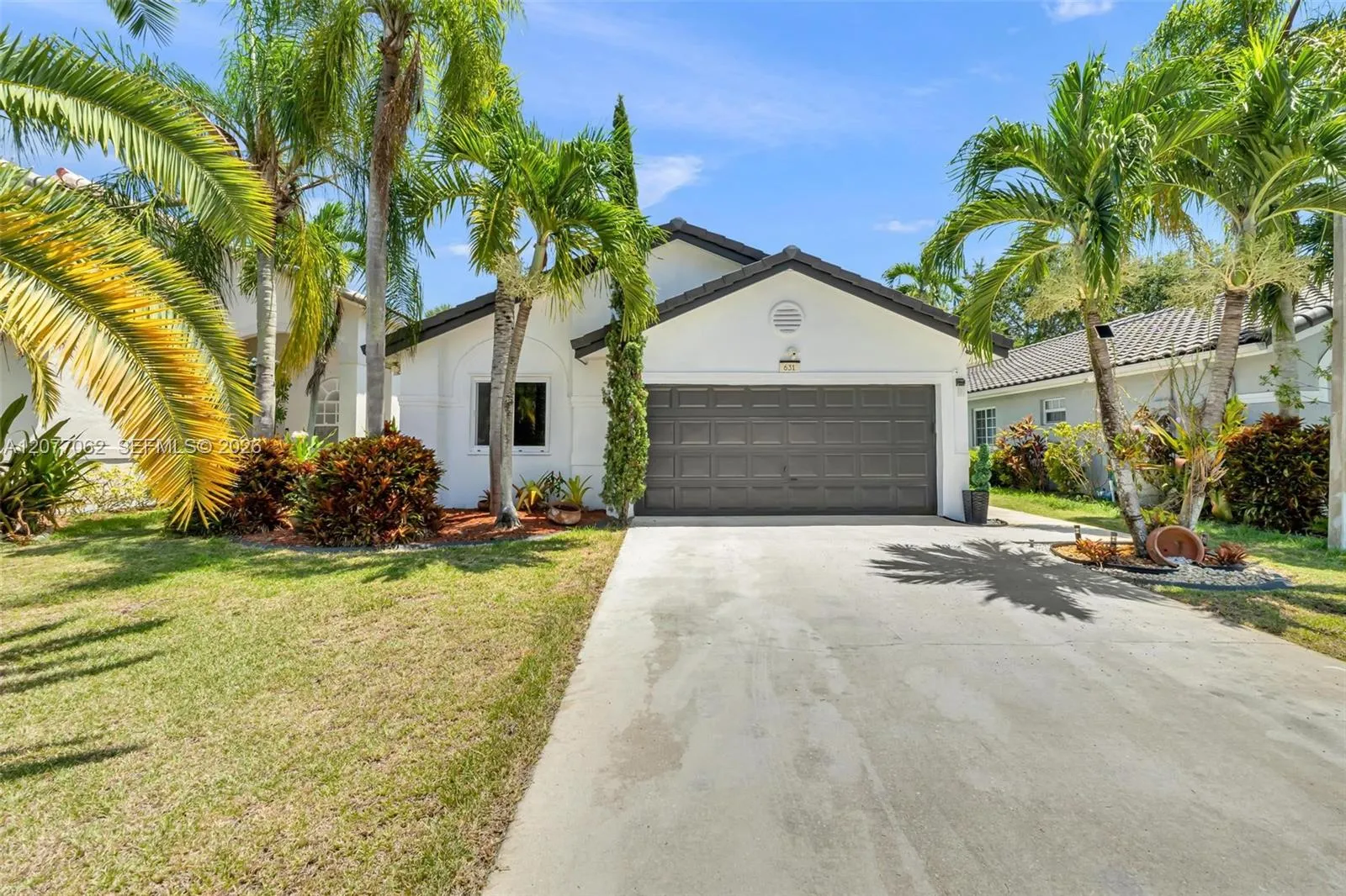 View details of listing 631 SW 176th Avenue, Pembroke Pines, FL 33029 Pembroke Pines with MLS# 