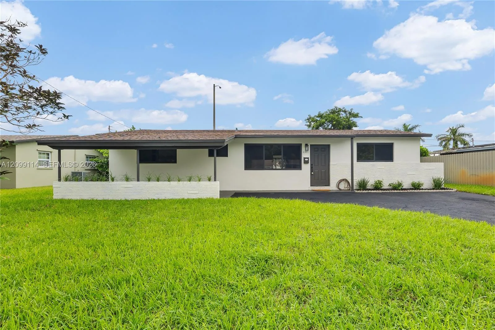 View details of listing 6371 SW 1st Court, Pembroke Pines, FL 33023 Pembroke Pines with MLS#