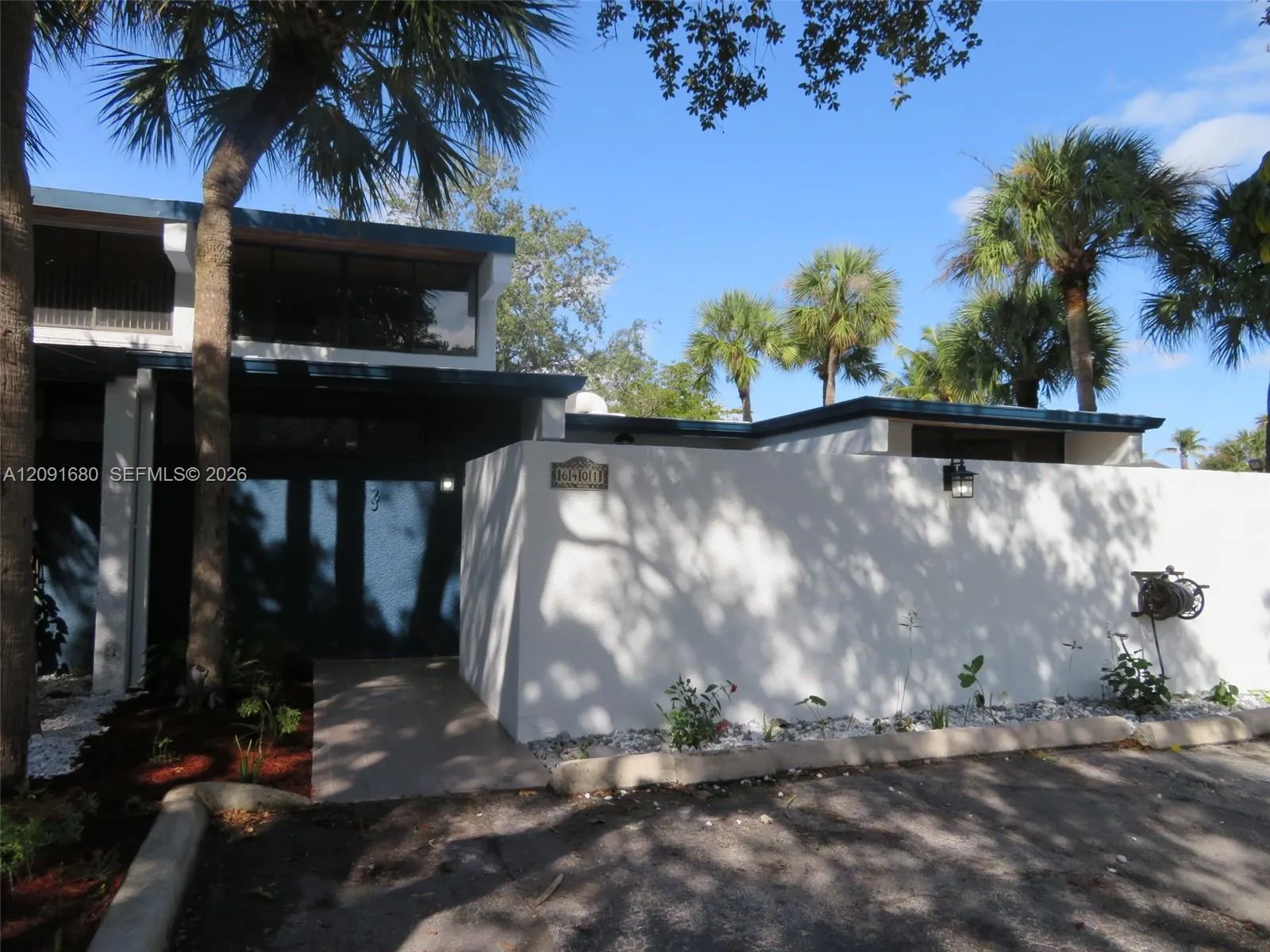 View details of listing 6401 Turkey Run Terrace, Miami Lakes, FL 33014 Miami Lakes with MLS#