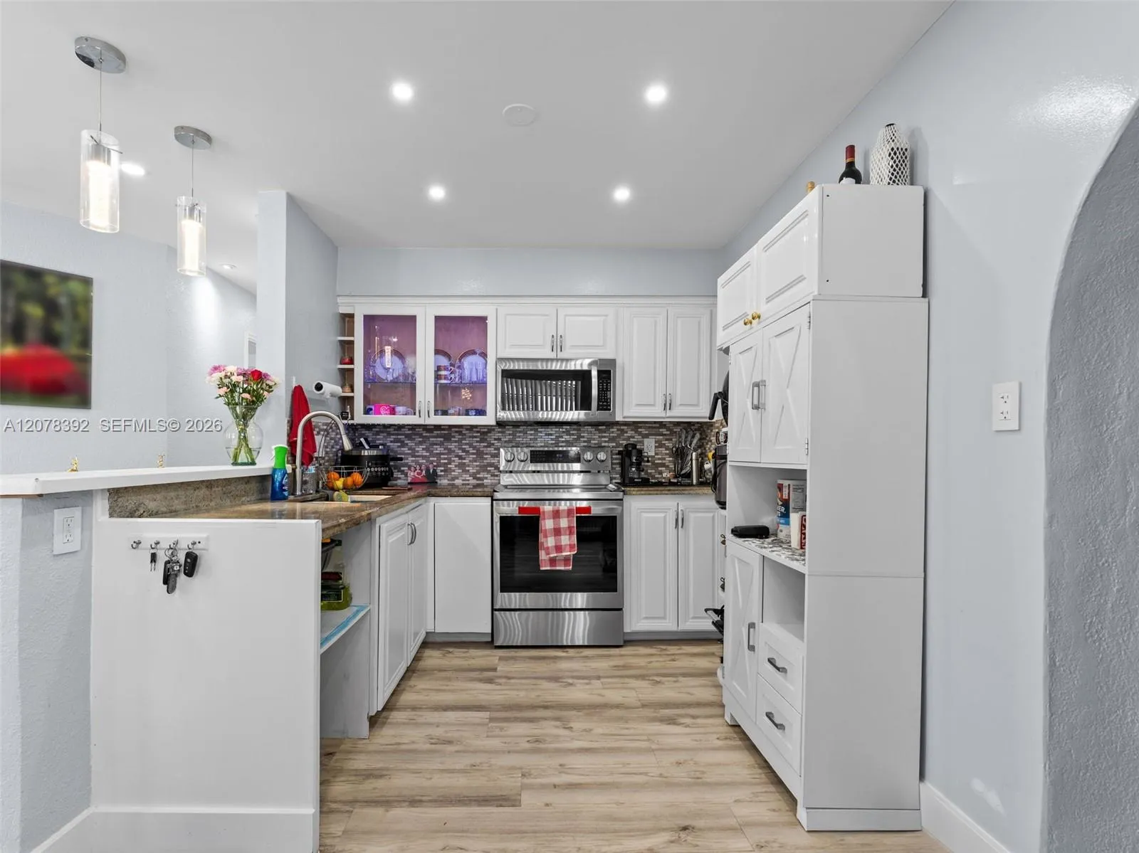 View details of listing 6432 Perry Street, Hollywood, FL 33024 Hollywood with MLS# 