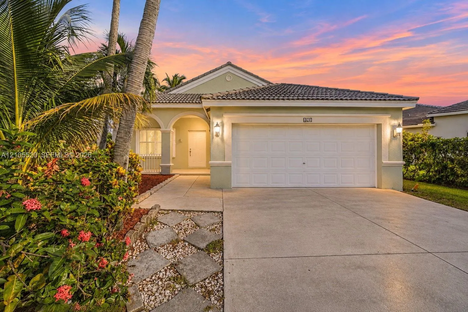 View details of listing 649 Willow Bend Road, Weston, FL 33327 Weston with MLS#