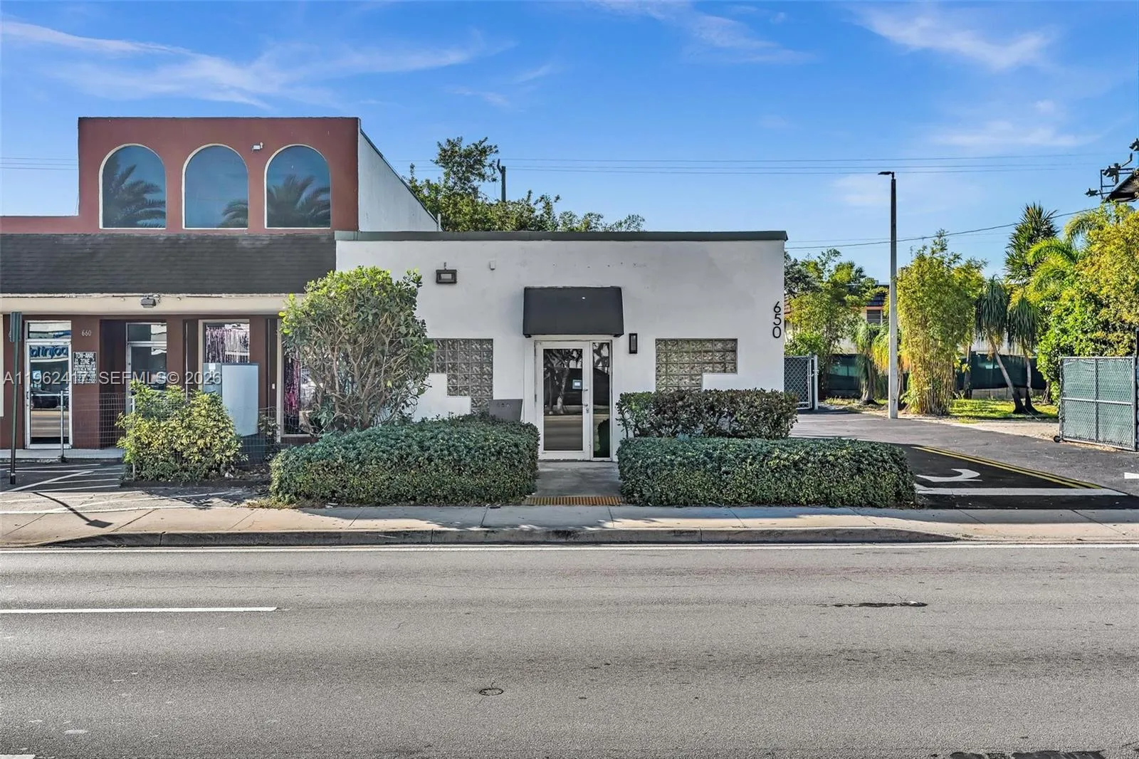 Listing  650 NE 167th Street, Miami, FL 33162, Miami, FL 33162
