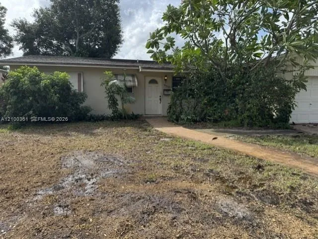 View details of listing 650 SW 68th Boulevard, Pembroke Pines, FL 33023 Pembroke Pines with MLS#