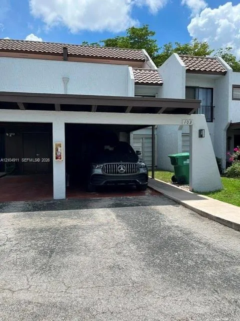 Listing  6500 Kendale Lakes Drive 103, Miami, FL 33183, Miami, FL 33183