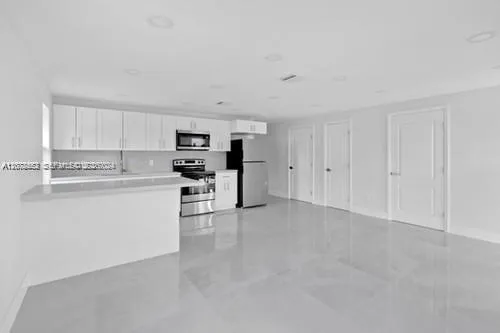 View details of listing 655 SW 5th Street, Homestead, FL 33030 Homestead with MLS#