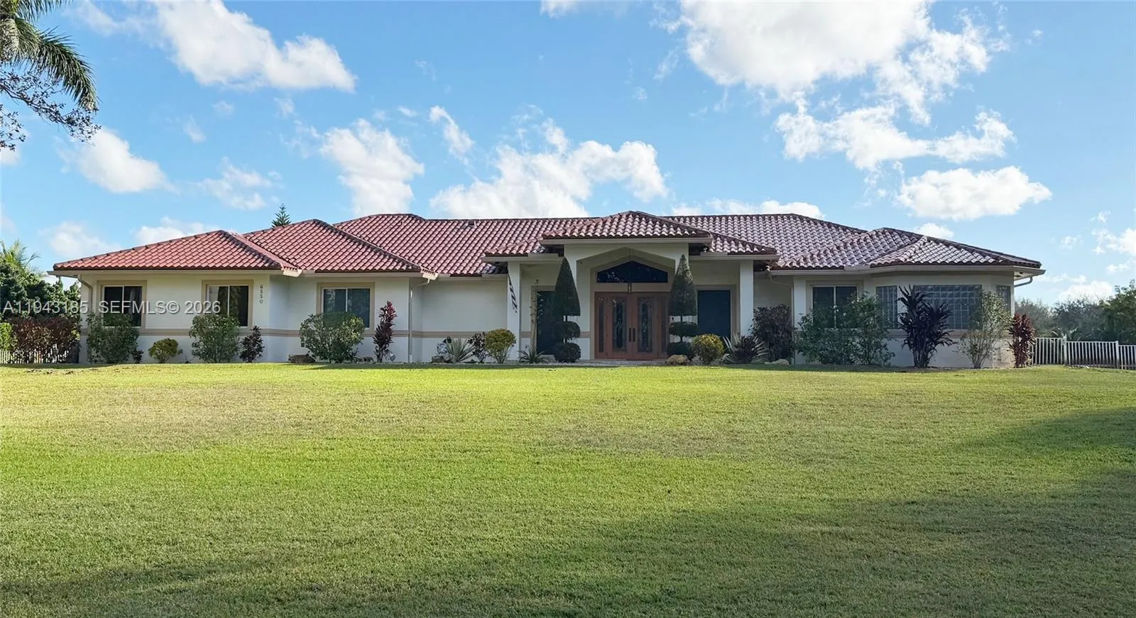 View details of listing 6550 SW 183rd Way, Southwest Ranches, FL 33331 Southwest Ranches with MLS#