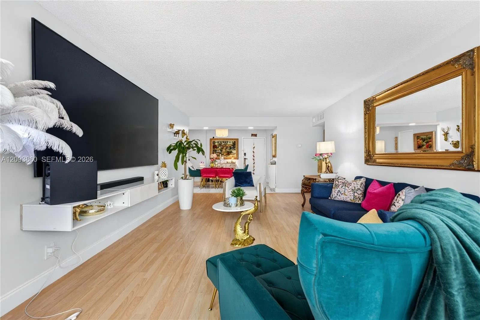 View details of listing 6600 Cypress Road 405, Plantation, FL 33317 Plantation with MLS# 
