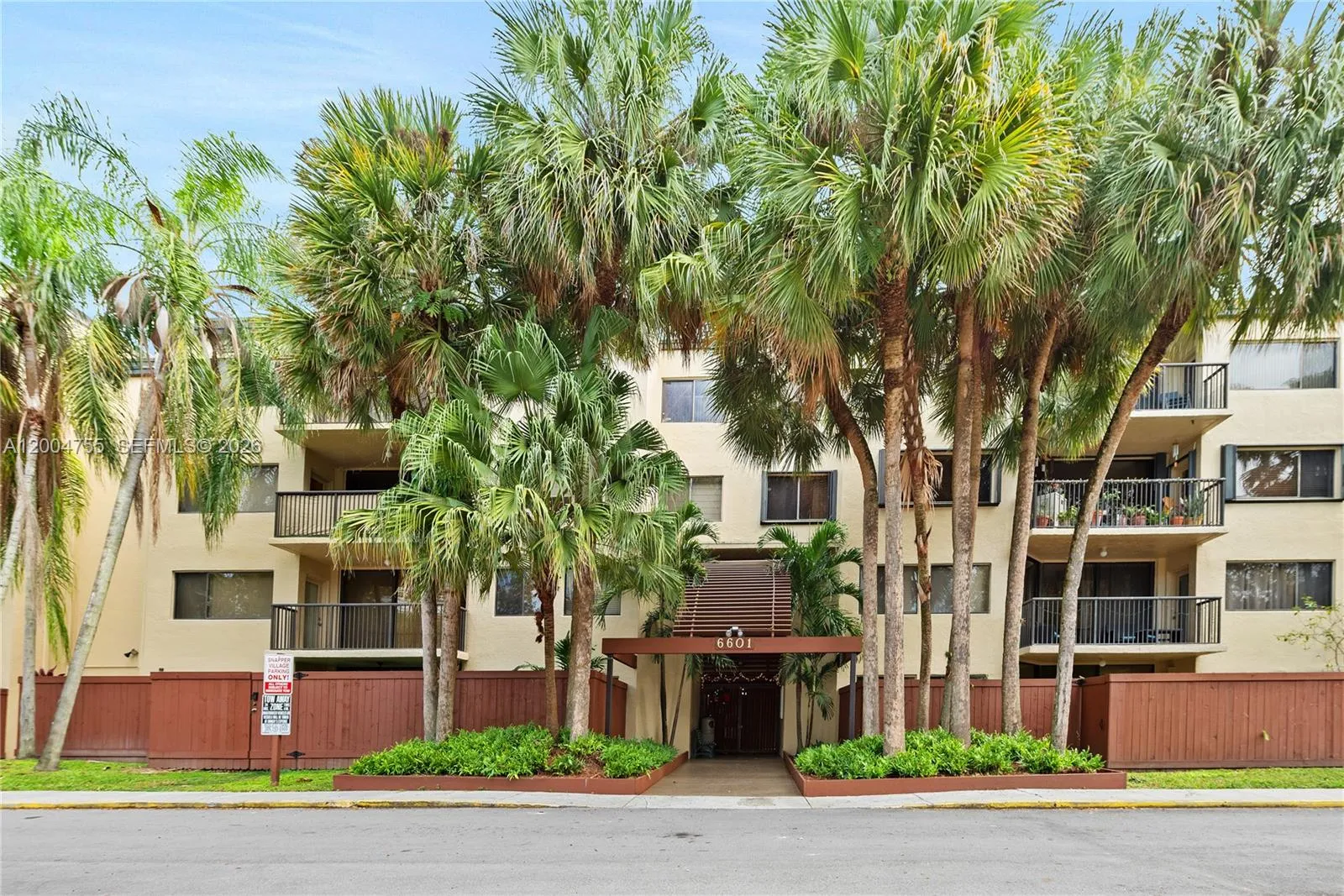 Listing  6601 SW 116th Court 403, Miami, FL 33173, Miami, FL 33173