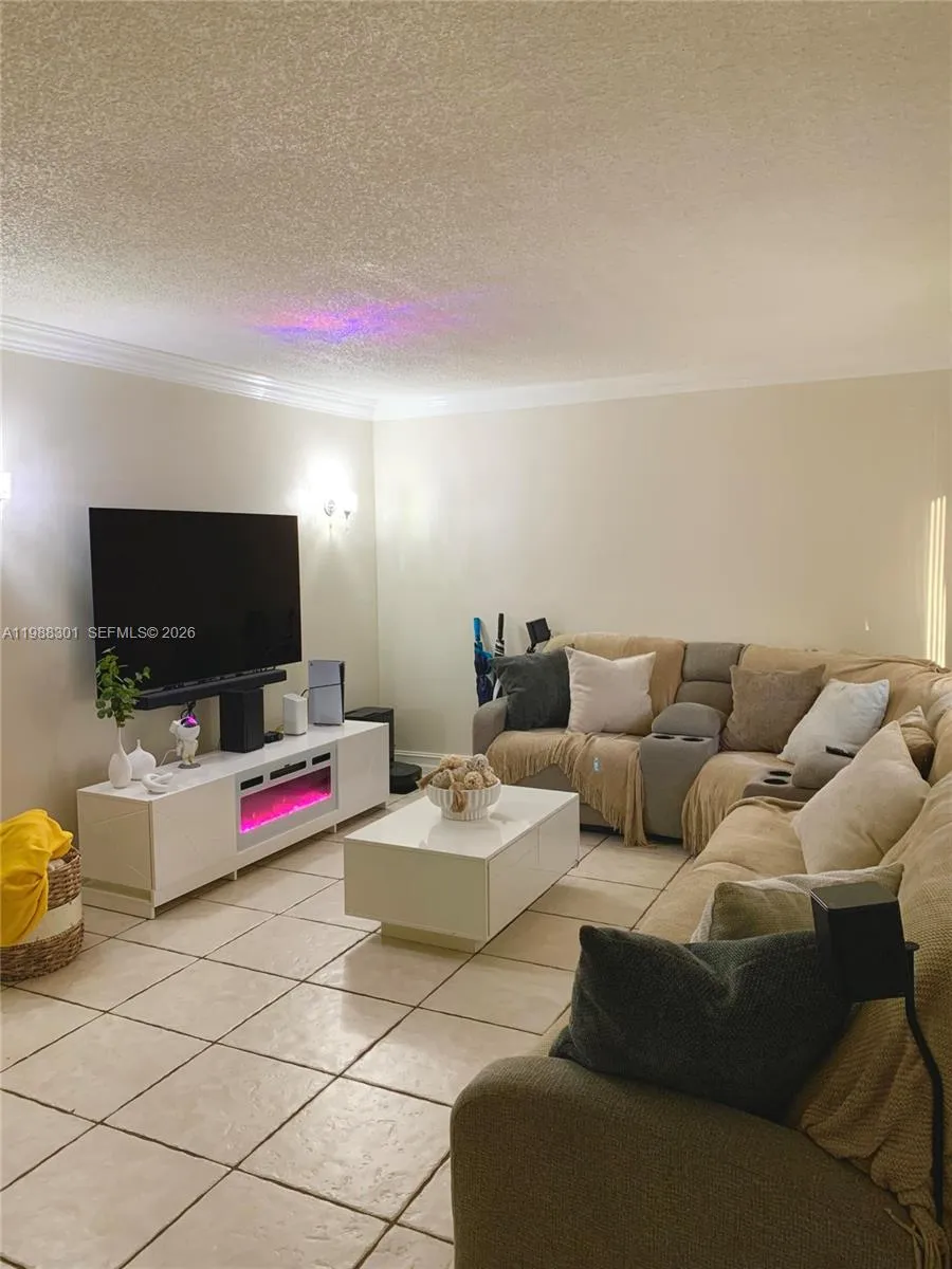 Listing  6611 SW 41st Place 48, Davie, FL 33314, Davie, FL 33314