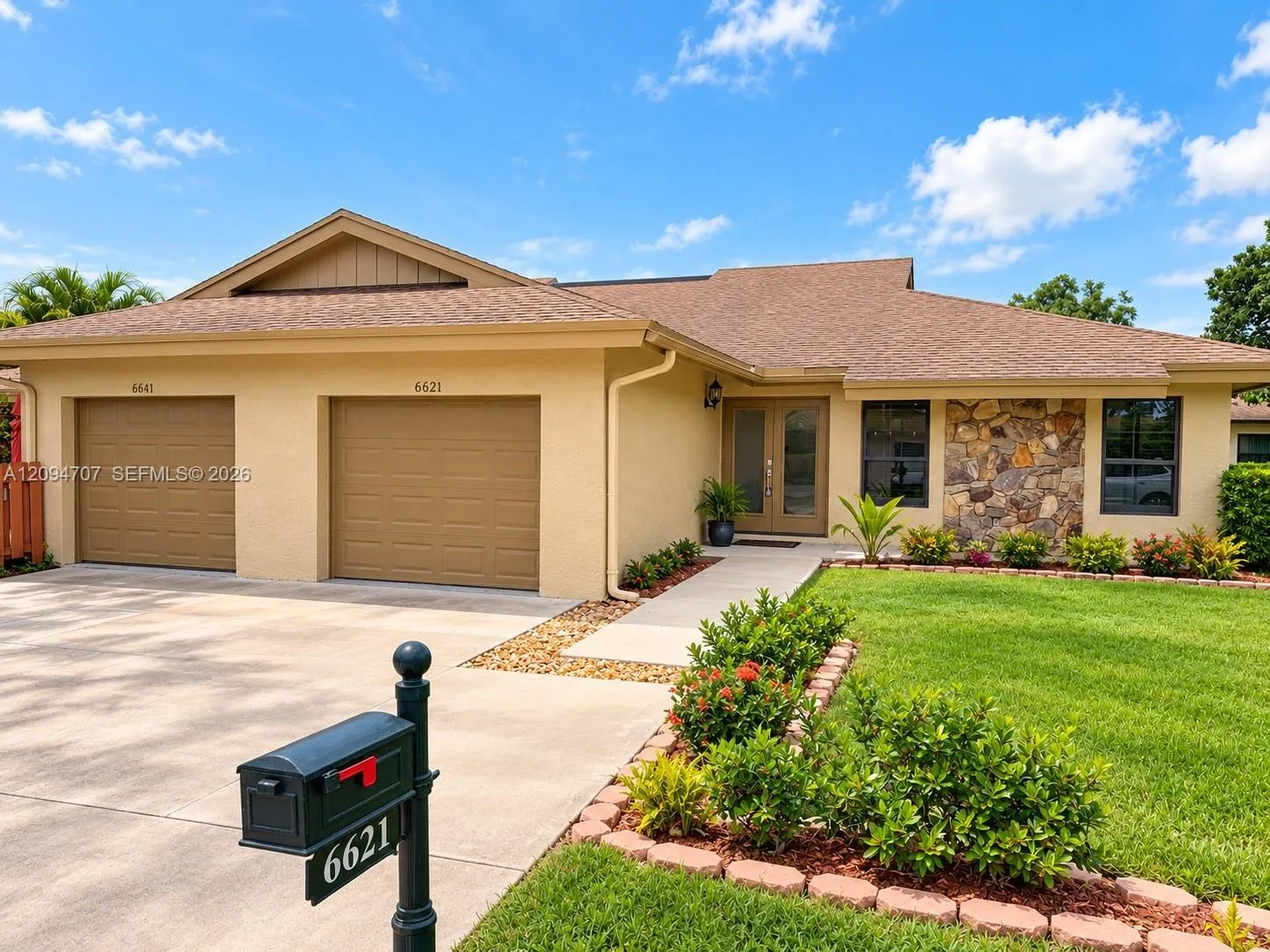 View details of listing 6621 NW 4th Court, Plantation, FL 33317 Plantation with MLS# 