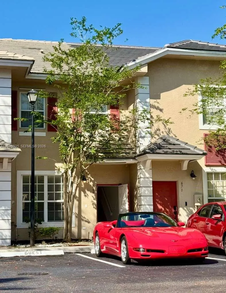 View details of listing 669 NW 42nd Avenue, Plantation, FL 33317 Plantation with MLS# 