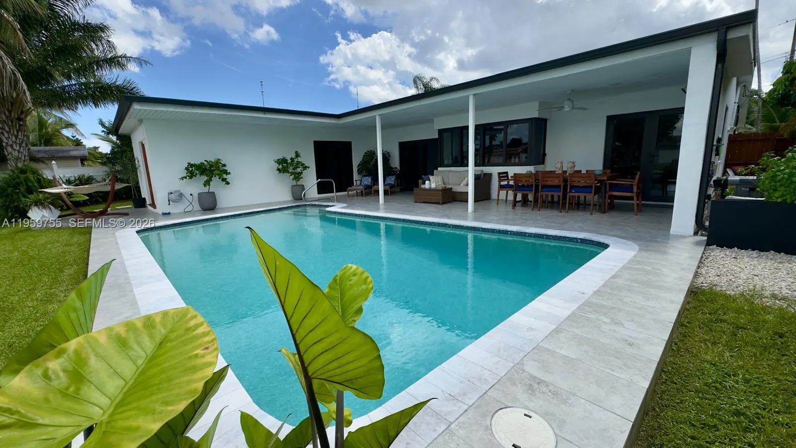 View details of listing 6705 Ficus Drive, Miramar, FL 33023 Miramar with MLS#