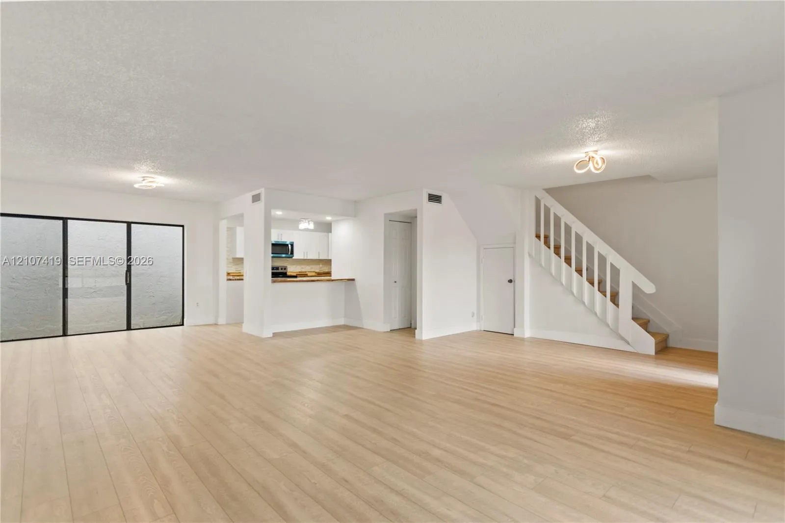 Listing  6745 NW 169th Street 15F, Hialeah, FL 33015, Hialeah, FL 33015