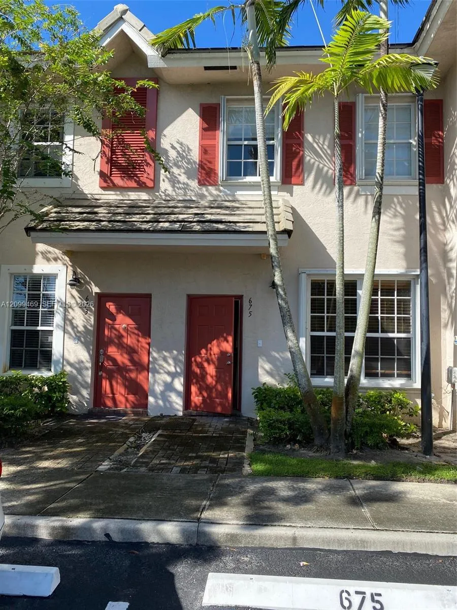 View details of listing 675 NW 42nd Avenue 675, Plantation, FL 33317 Plantation with MLS# 