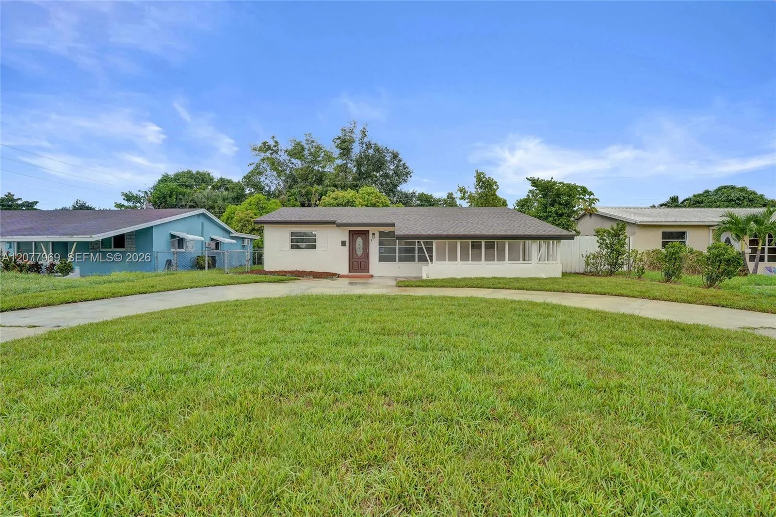 View details of listing 6761 Pershing Street, Hollywood, FL 33024 Hollywood with MLS#