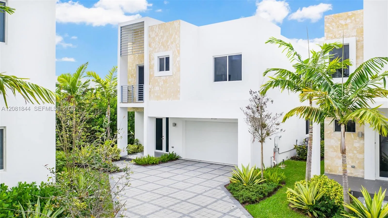 View details of listing 6810 NW 103rd Place, Doral, FL 33178 Doral with MLS#