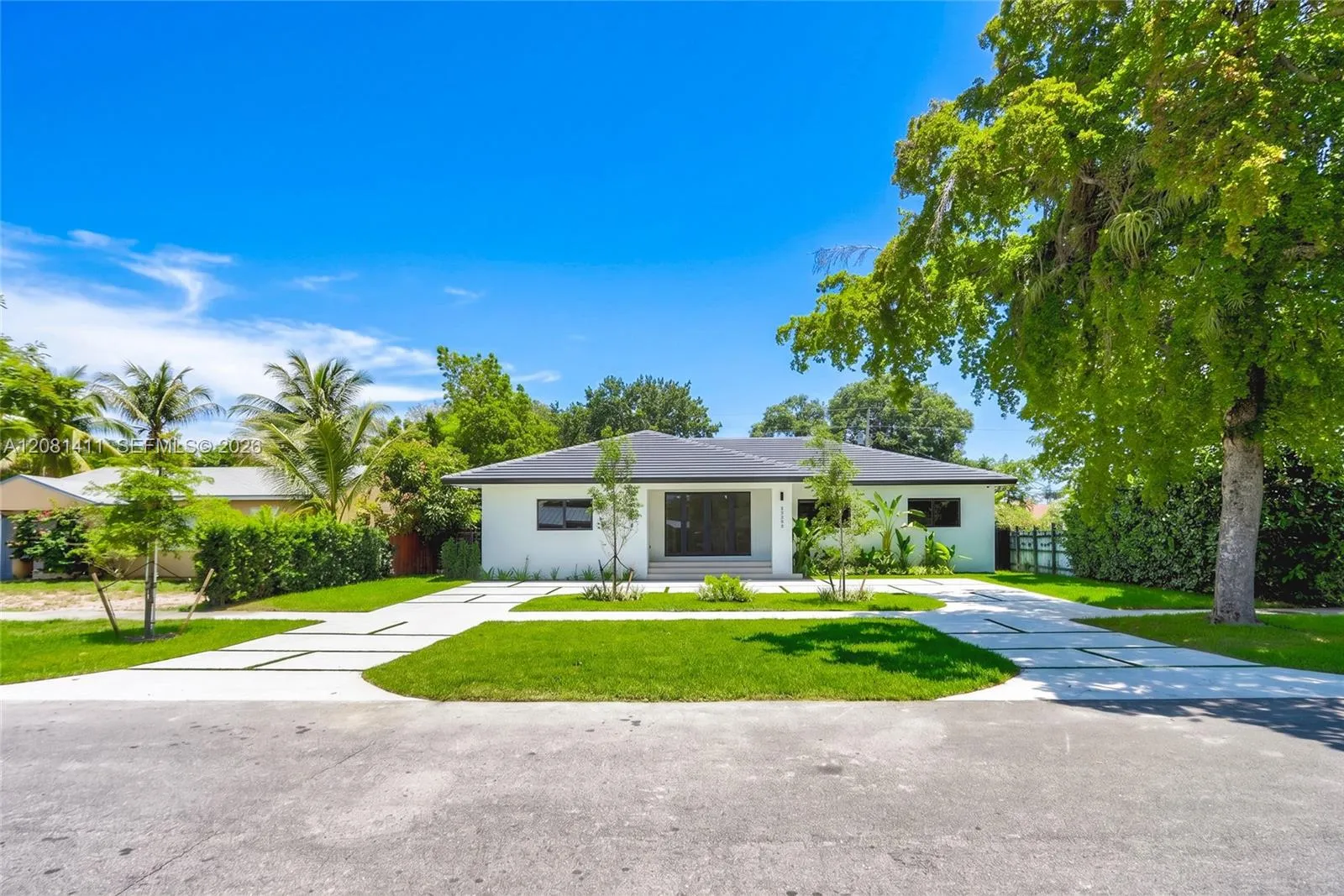 Listing  6853 S Waterway Drive, Miami, FL 33155, Miami, FL 33155