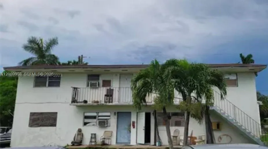 View details of listing 688 SW 6th Street, Belle Glade, FL 33430 Belle Glade with MLS#