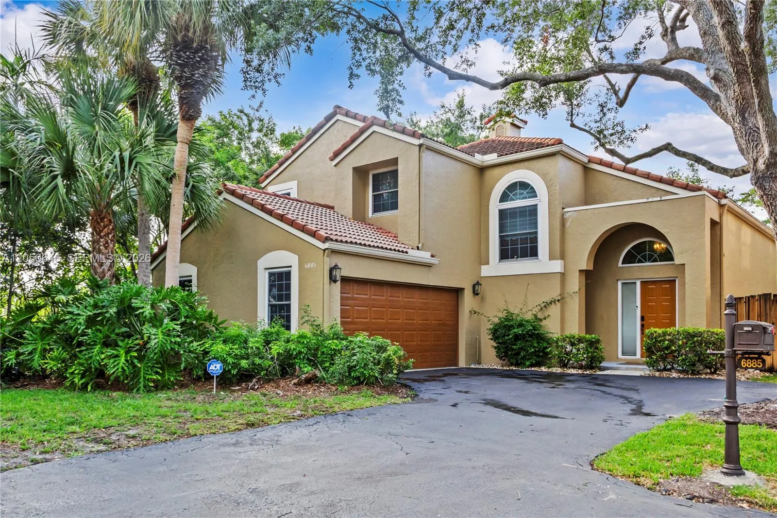 View details of listing 6885 NW 75th Place 6885, Parkland, FL 33067 Parkland with MLS#