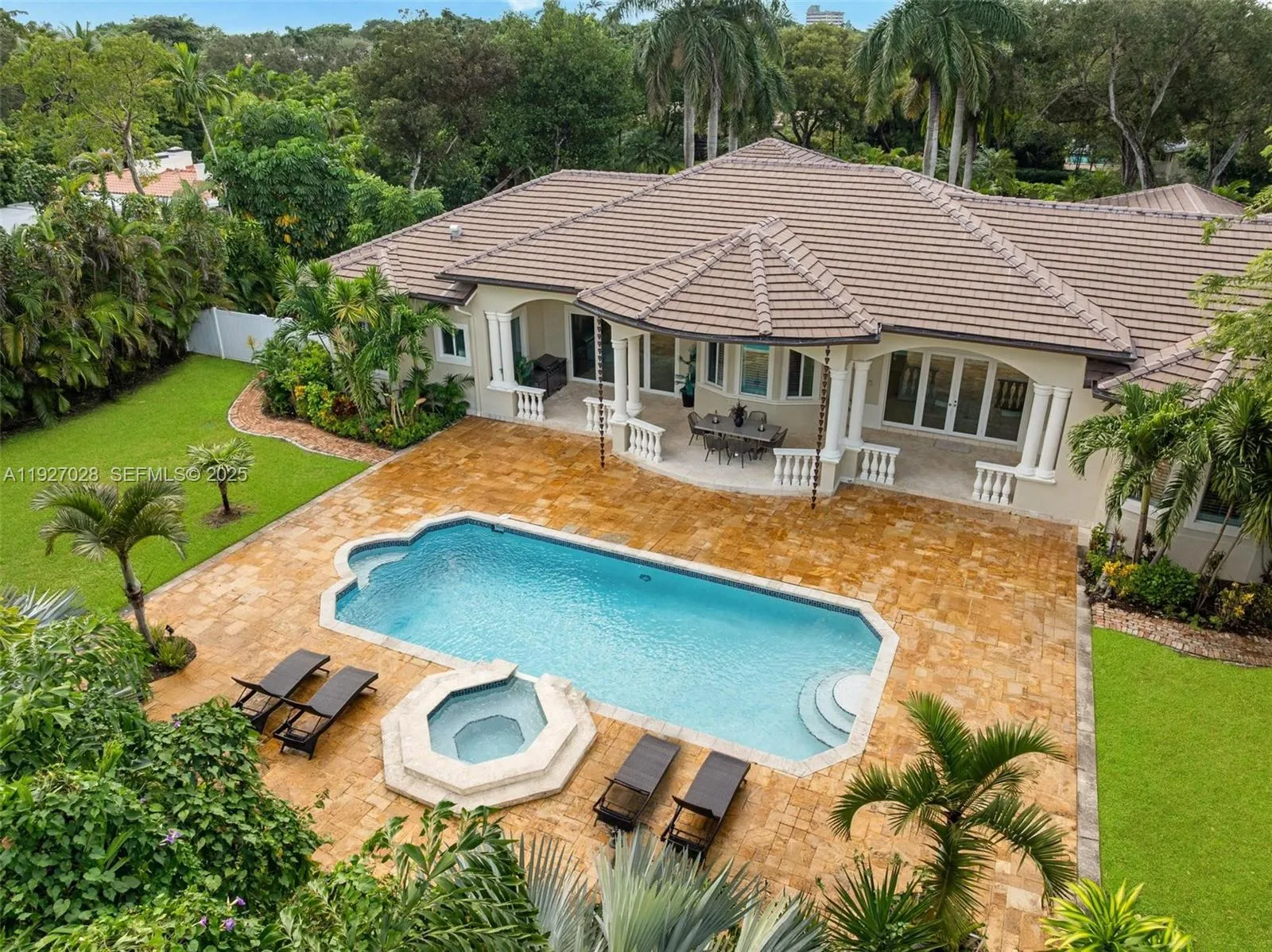 View details of listing 6890 SW 94th Street, Pinecrest, FL 33156 Pinecrest with MLS#