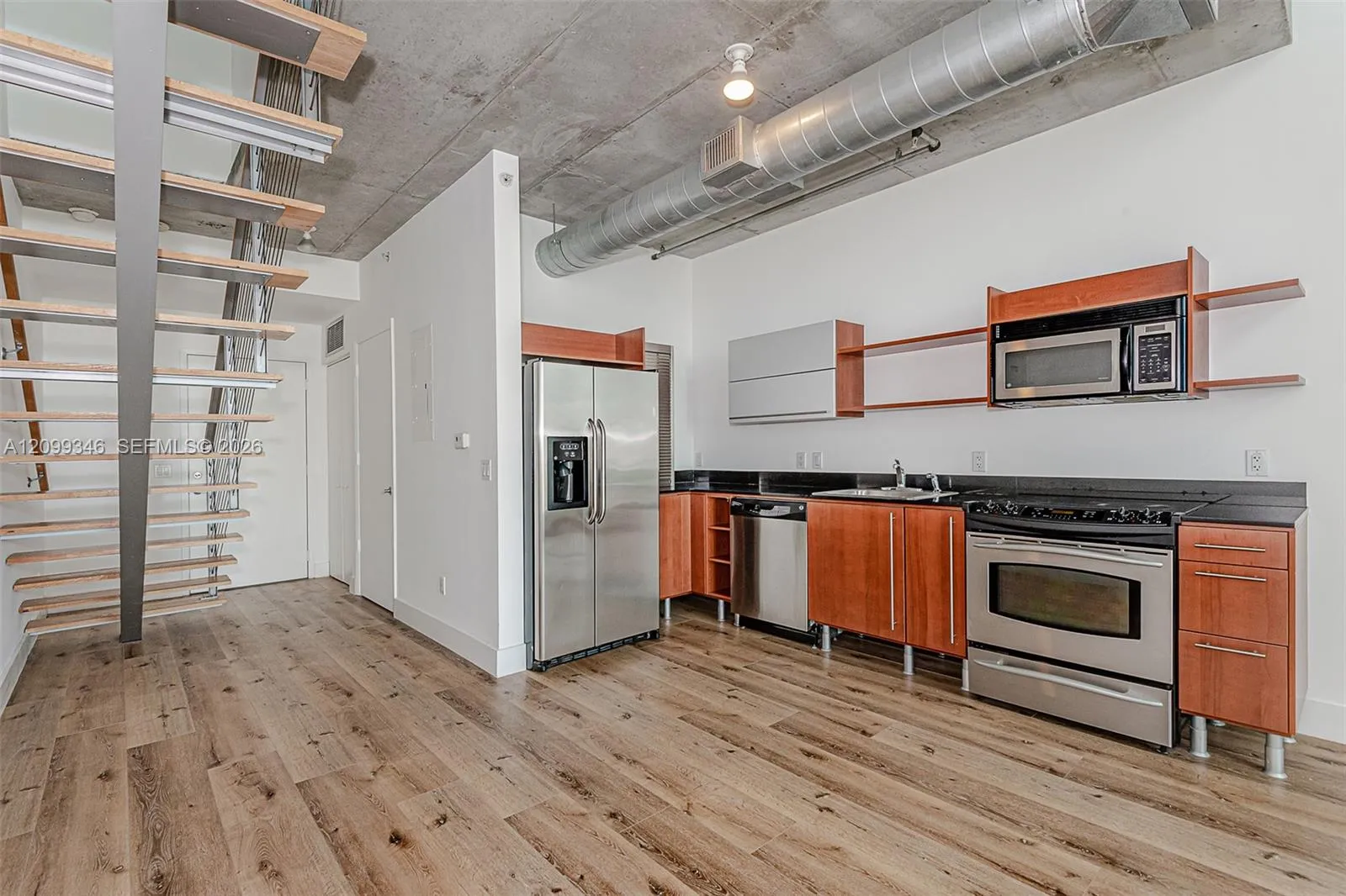 View details of listing 690 SW 1st Court 1007, Miami, FL 33130 Miami with MLS# 