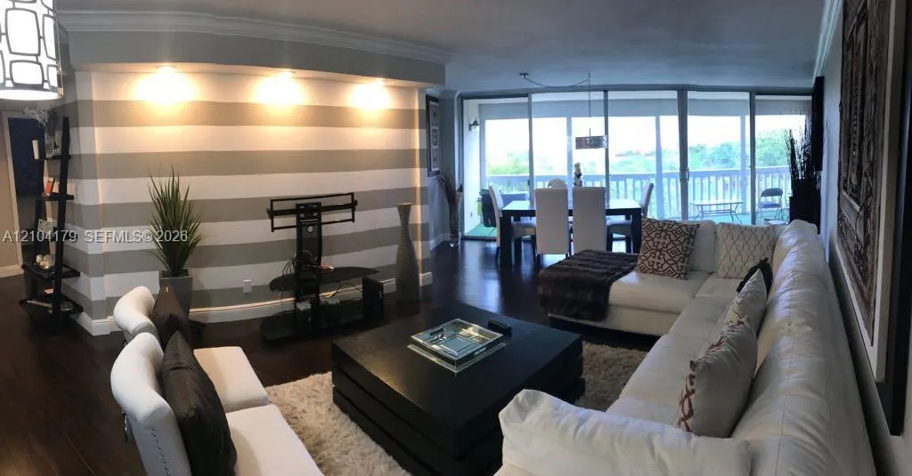 Listing  6901 Environ Boulevard 5F, Lauderhill, FL 33319, Lauderhill, FL 33319