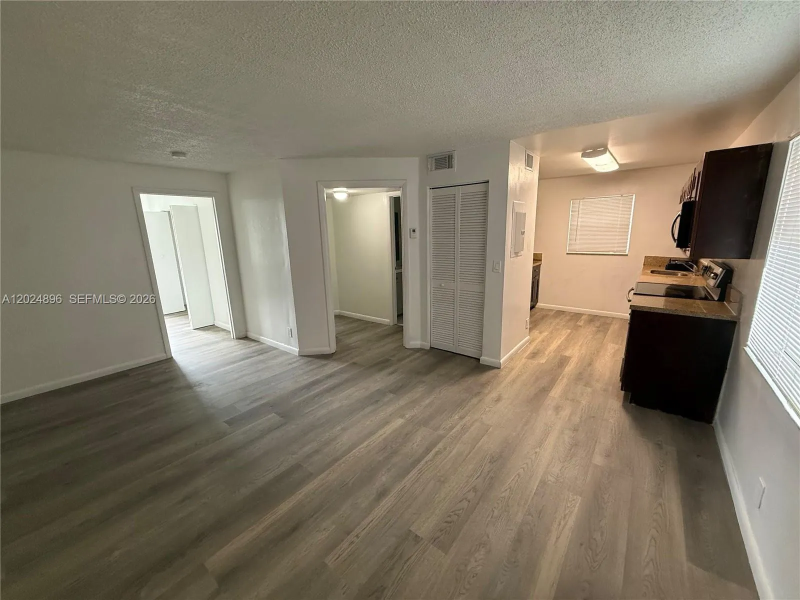 Listing  6921 Pembroke Road 6927, Pembroke Pines, FL 33023, Pembroke Pines, FL 33023