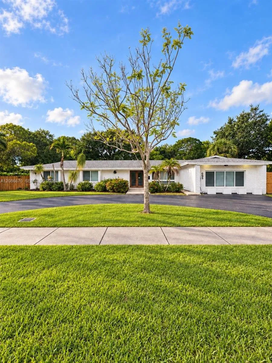 Listing  695 SW 65th Avenue, Margate, FL 33068, Margate, FL 33068