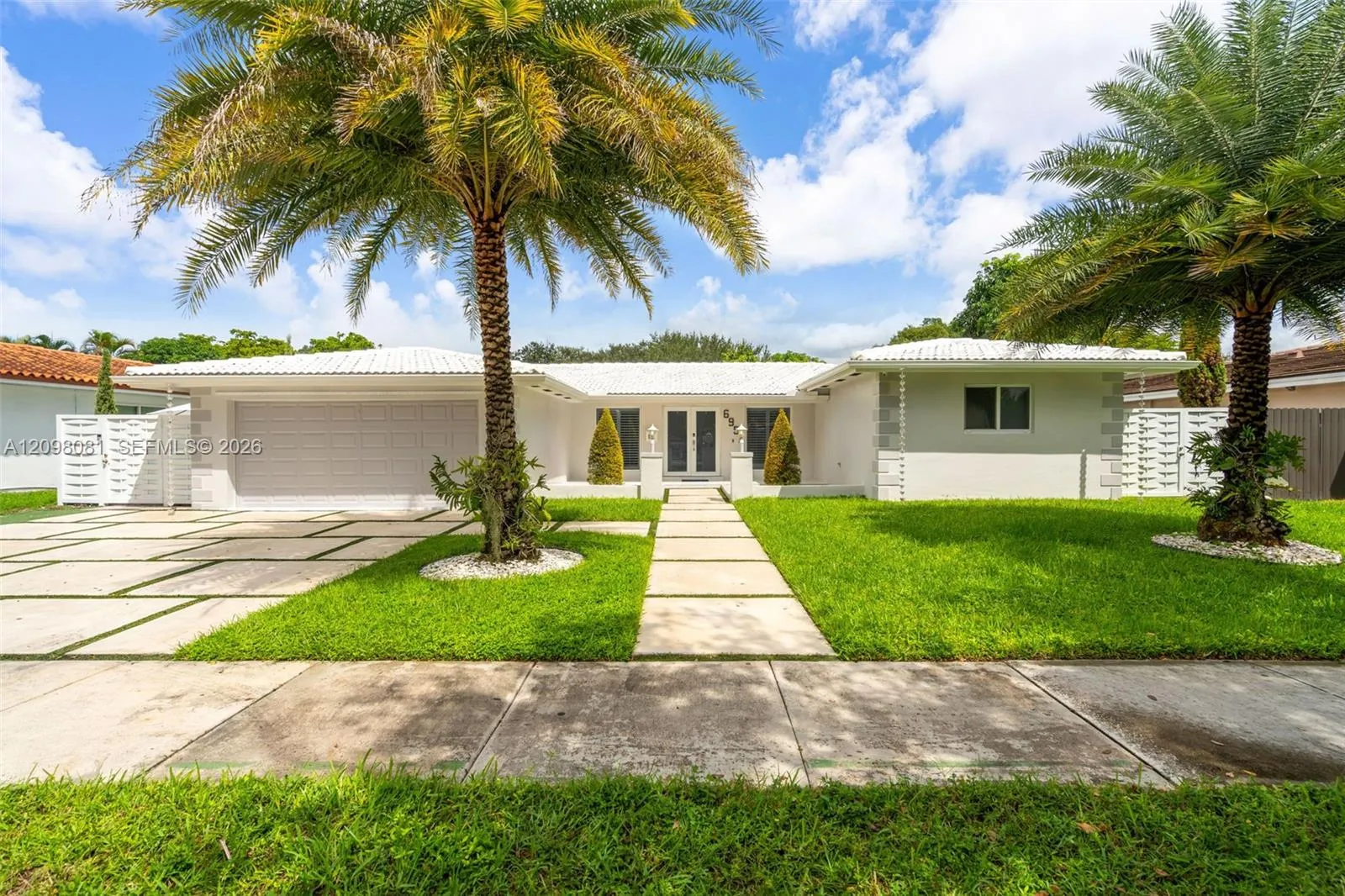 View details of listing 6951 S Miami Lakeway S, Miami Lakes, FL 33014 Miami Lakes with MLS#