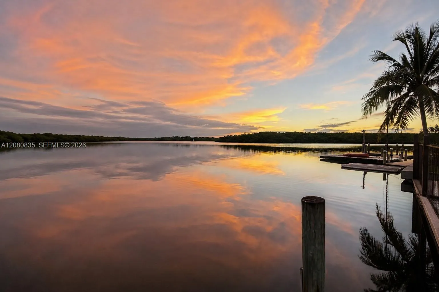 View details of listing 70 SW Hideaway Place, Stuart, FL 34994 Stuart with MLS#